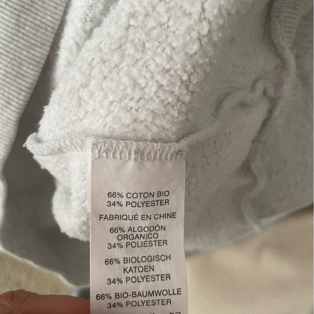 Vuori Women's Light Gray Restore Sweater. - Picture 5 of 6